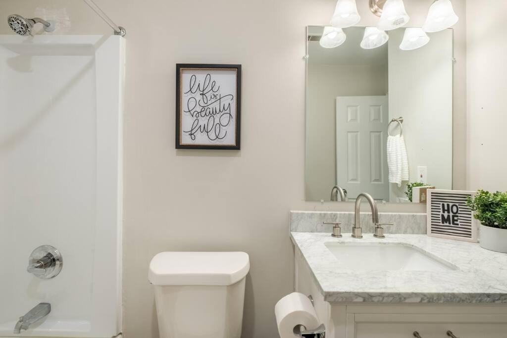 Stunning Southpark/Cotswold Home Charlotte Zewnętrze zdjęcie